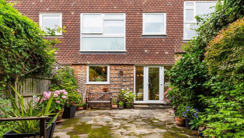 Hillview, West Wimbledon, SW20