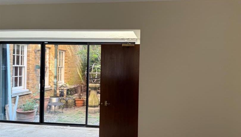 Leman Street, Whitechapel, E1