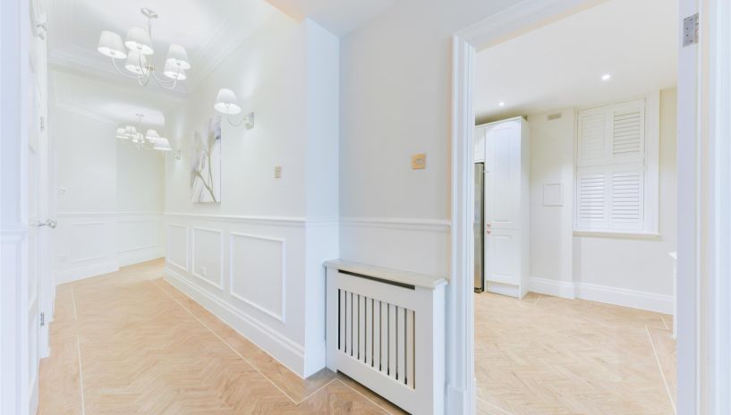 Malvern Court, Onslow Square, South Kensington SW7