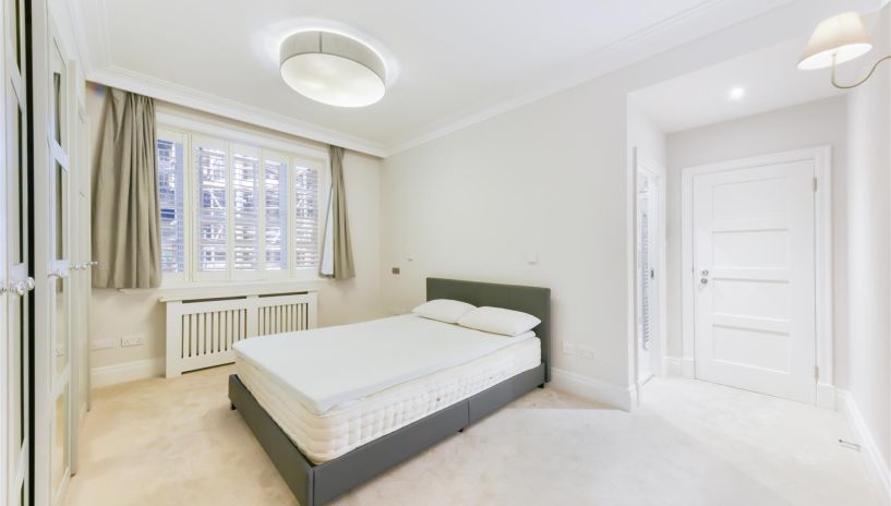 Malvern Court, Onslow Square, South Kensington SW7