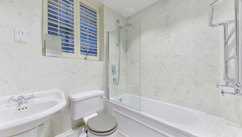 Malvern Court, Onslow Square, South Kensington SW7