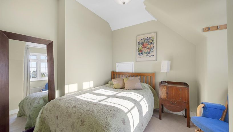 Montana Road, London