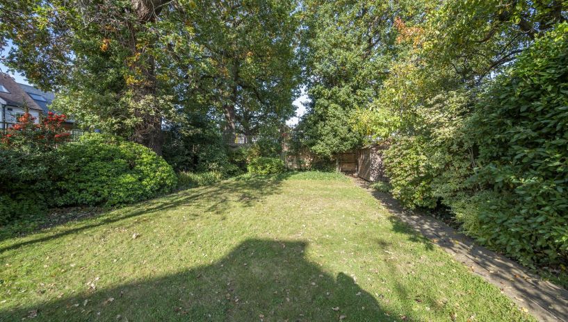 Montana Road, London