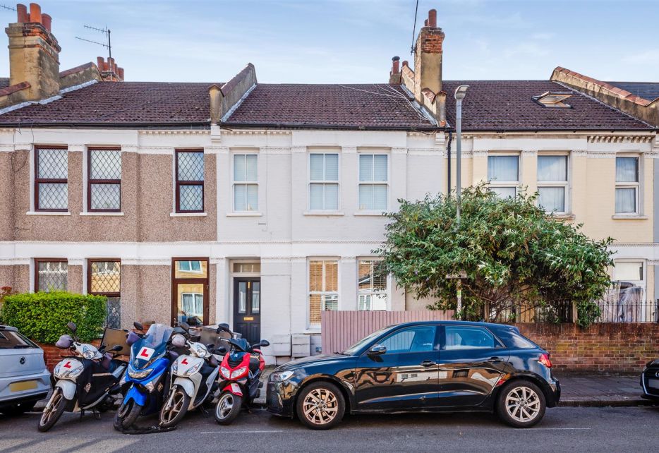 Garratt Terrace, Tooting, SW17