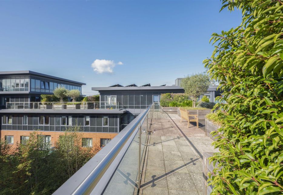 Devonshire House, Putney Hill, SW15