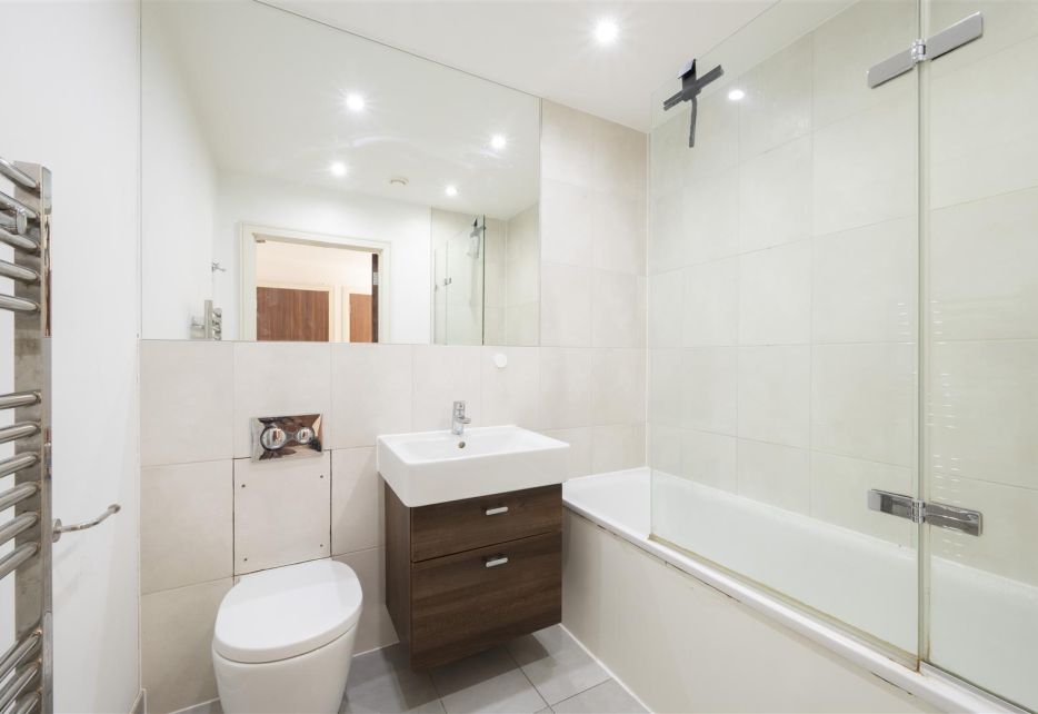 Devonshire House, Putney Hill, SW15