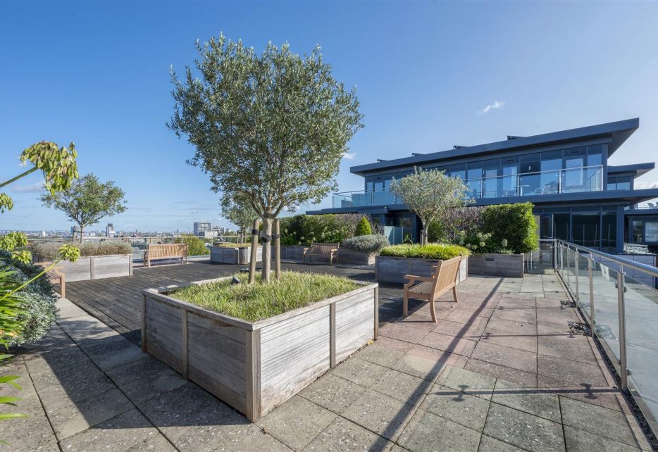 Devonshire House, Putney Hill, SW15