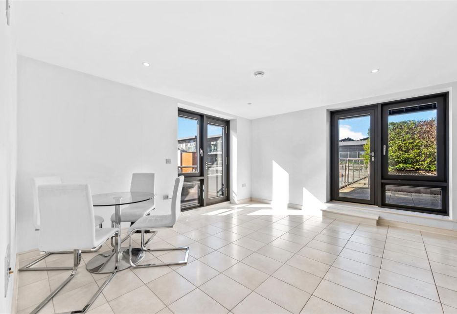 Devonshire House, Putney Hill, SW15