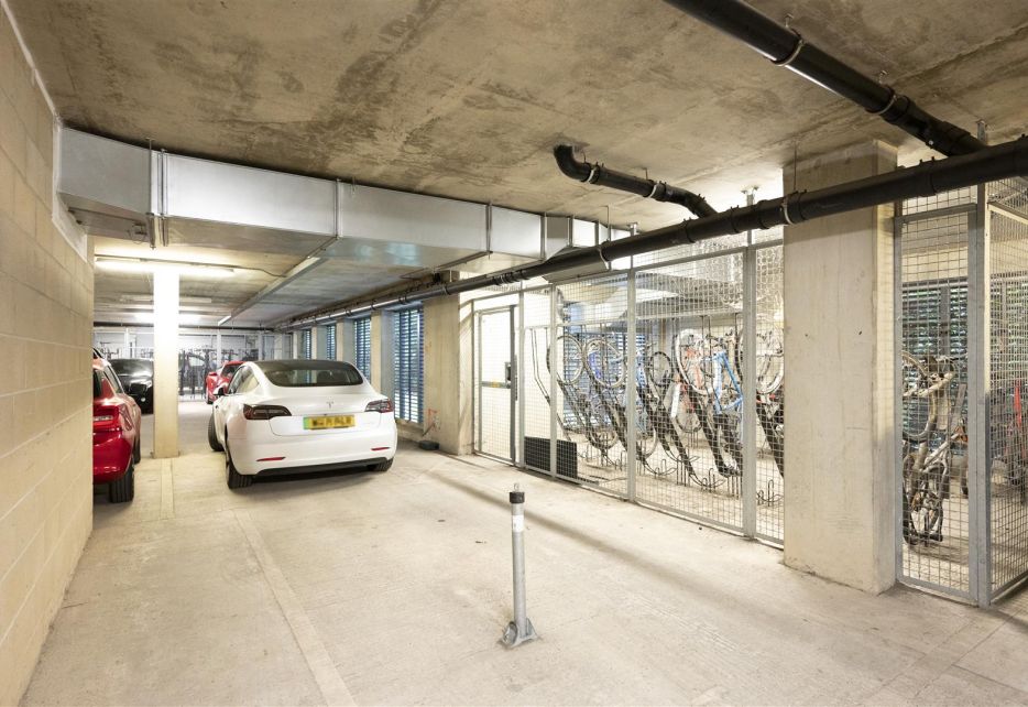 Devonshire House, Putney Hill, SW15