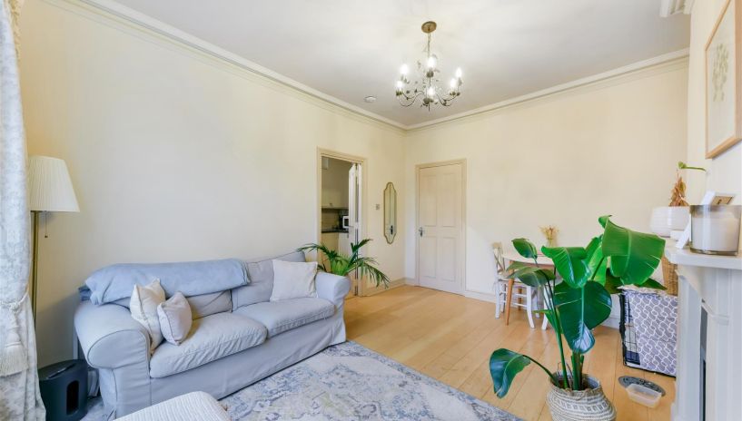 Kempsford Gardens, Earls Court, SW5