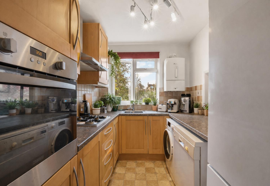 Darlaston Road, Wimbledon, SW19