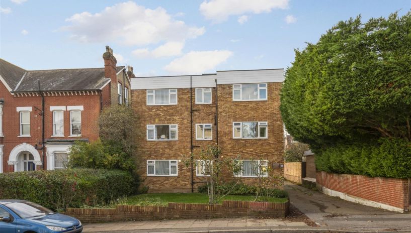 Darlaston Road, Wimbledon, SW19