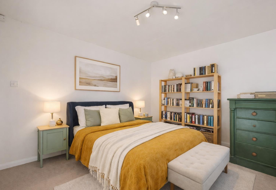 Darlaston Road, Wimbledon, SW19
