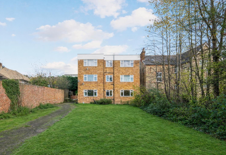 Darlaston Road, Wimbledon, SW19