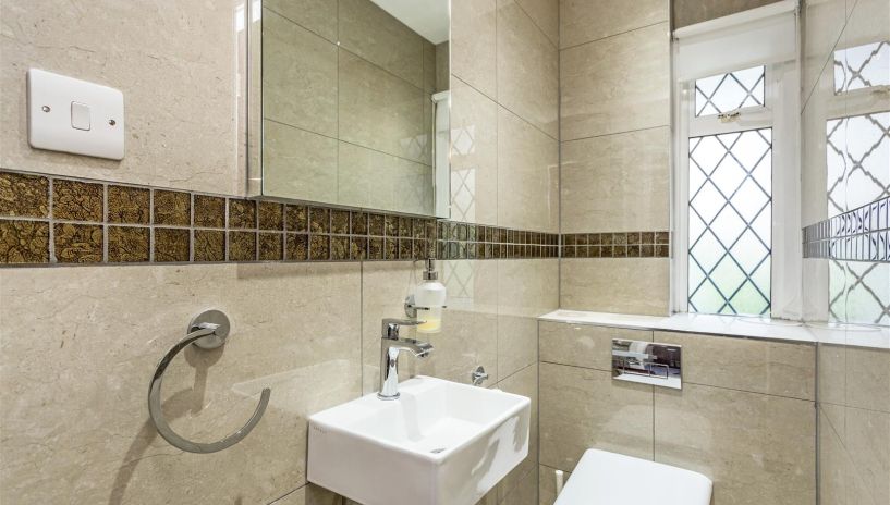 Hillview, West Wimbledon, SW20