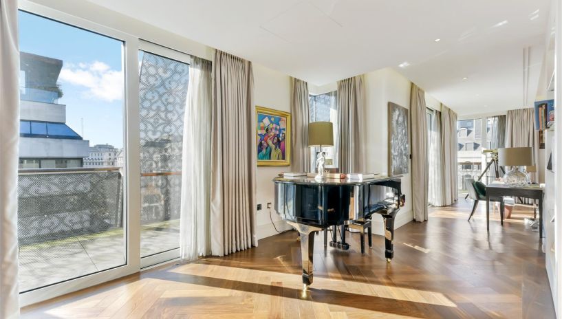 Strand, Westminster, WC2