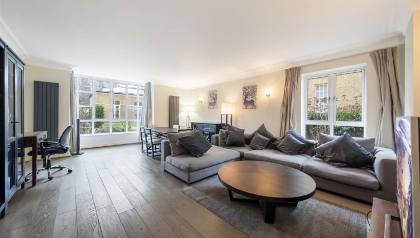 Kensington Green, Kensington, London, W8