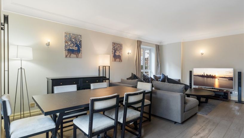 Kensington Green, Kensington, London, W8