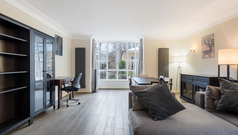 Kensington Green, Kensington, London, W8