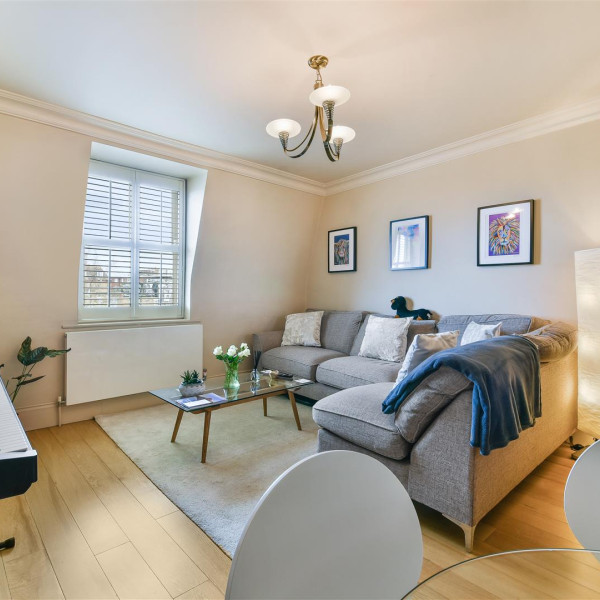 Dorncliffe Road, SW6 5LE