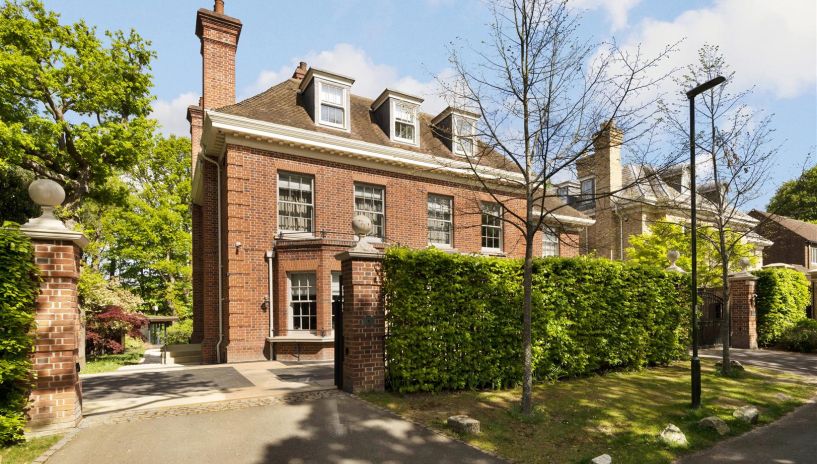 Ellerton Road, Drax Estate, Wimbledon, SW20