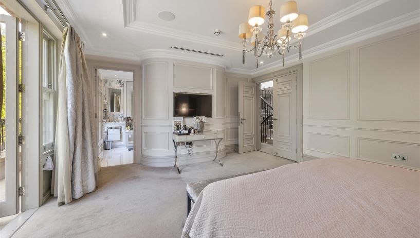 Ellerton Road, Drax Estate, Wimbledon, SW20