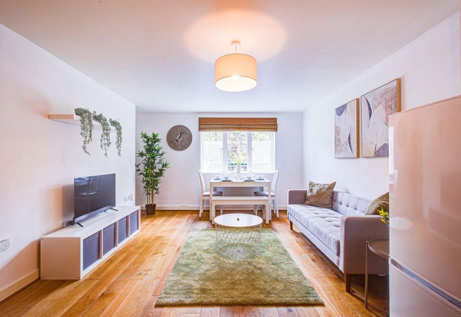 Lanherne Gate, The Downs, Wimbledon, SW20