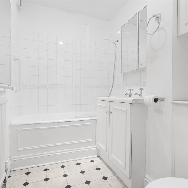 Queen's Gate Gardens