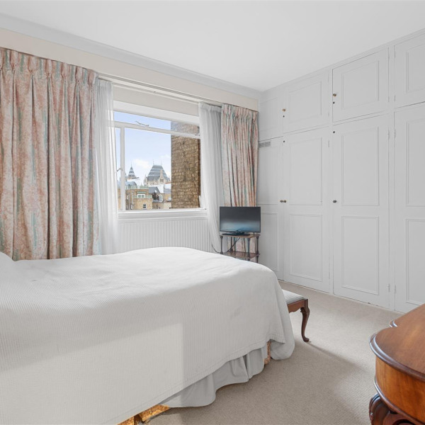 Queen's Gate Gardens