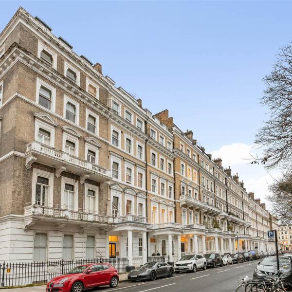 Queen's Gate Gardens