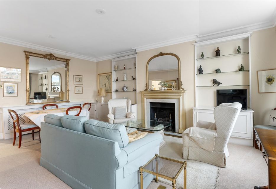 Queen's Gate Gardens, South Kensington, SW7