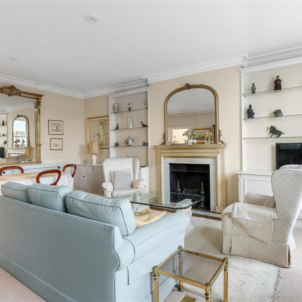 Queen's Gate Gardens