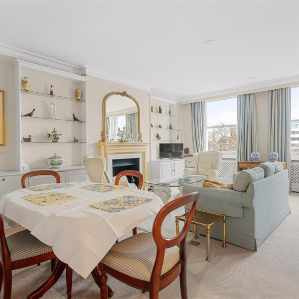 Queen's Gate Gardens