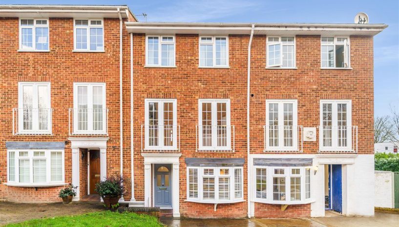 Cumberland Close, Wimbledon, SW19