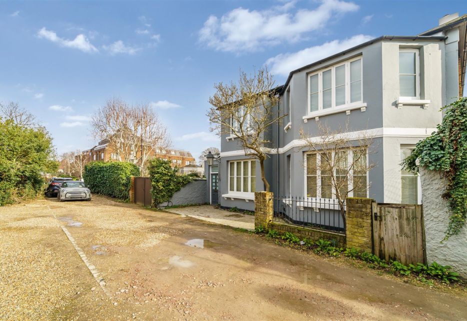 The Green, Wimbledon Village, SW19