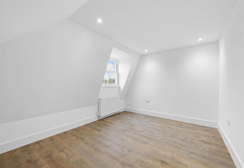 Dorien Road, Raynes Park, SW20