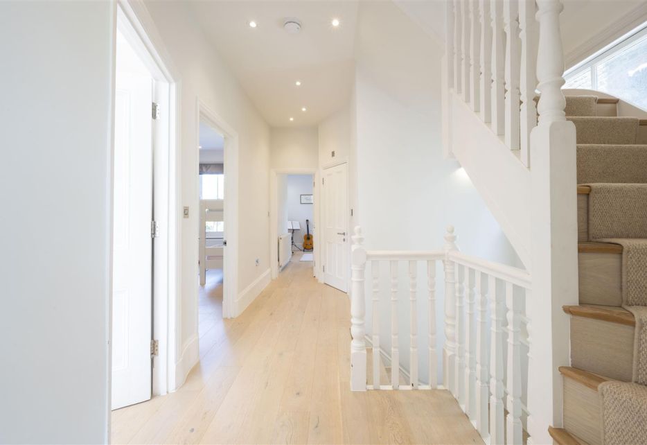 Dunmore Road, West Wimbledon, SW20