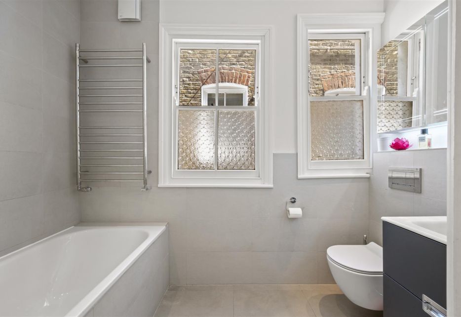 Dunmore Road, West Wimbledon, SW20