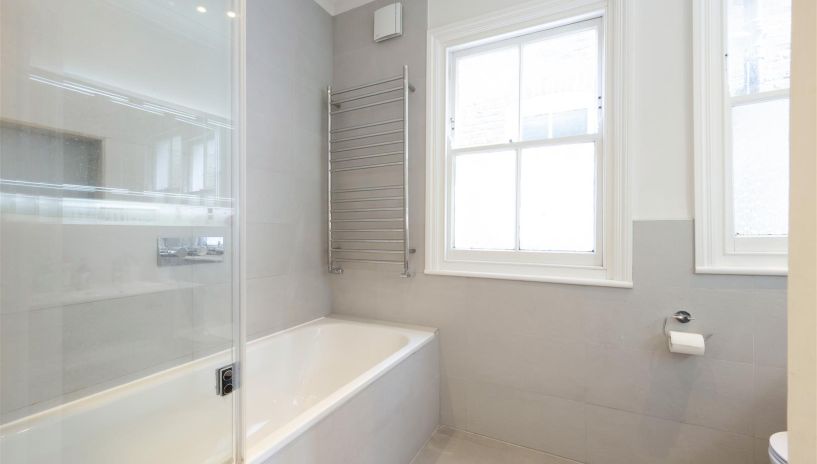 Dunmore Road, West Wimbledon, SW20