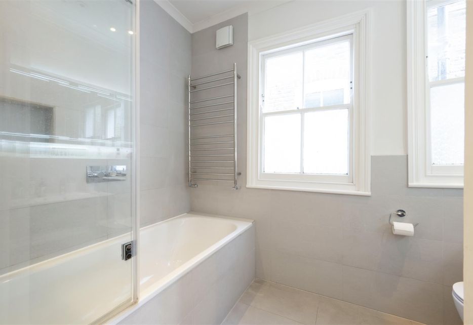 Dunmore Road, West Wimbledon, SW20