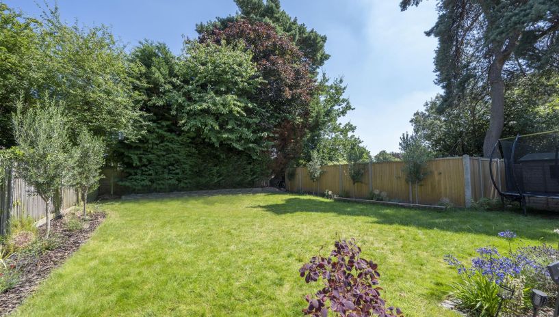 Burdett Avenue, Wimbledon, SW20