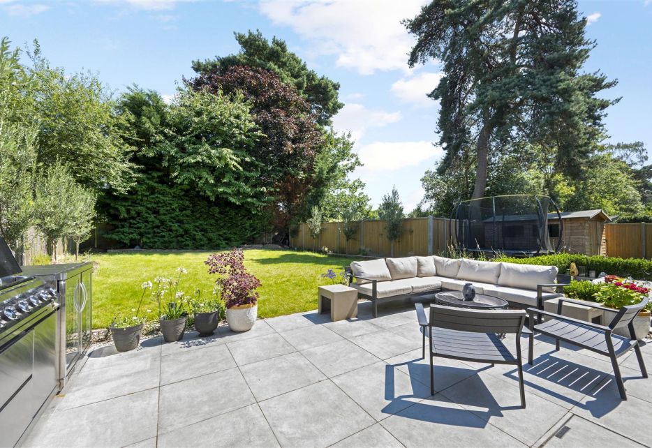 Burdett Avenue, Wimbledon, SW20