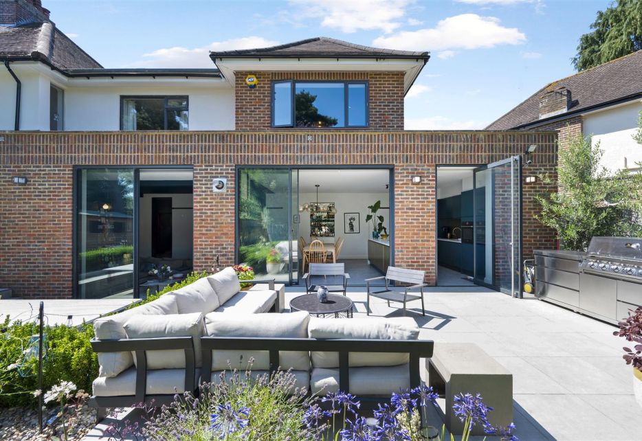Burdett Avenue, Wimbledon, SW20
