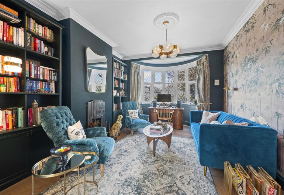 Burdett Avenue, Wimbledon, SW20