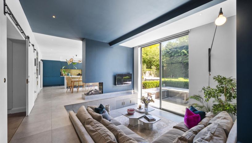 Burdett Avenue, Wimbledon, SW20