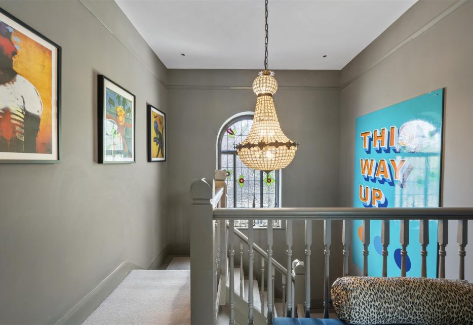 Burdett Avenue, Wimbledon, SW20