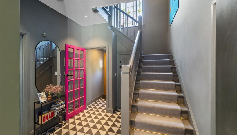 Burdett Avenue, Wimbledon, SW20