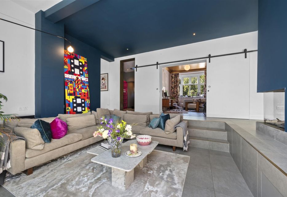 Burdett Avenue, Wimbledon, SW20