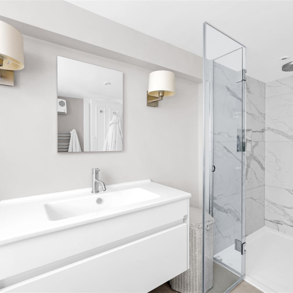 Queen's Gate Terrace