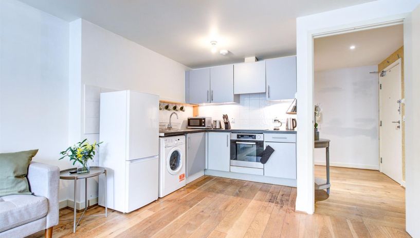 Lanherne Gate, The Downs, Wimbledon, SW20